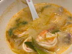 -两兄弟Song Pee Nong(2号店)