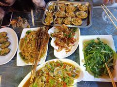 -覃记海鲜美食餐厅