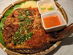 傣家香茅草烤罗非鱼-云腾食府·云南菜