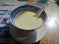 -周大娘牛乳(旧寨古村总店)