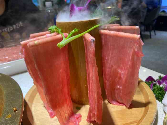 矮冬瓜红茶火锅(温江店)-"新开业的店,总体很不错,汤底浓郁,菜品新.