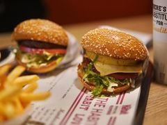 -The Habit Burger Grill 哈比特汉堡(复兴soho店)