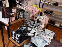 -小熊99自助女装(龙源国际广场店)