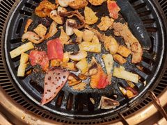 -梨花甄选自助烤肉(小寨原力场店)