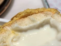 酥皮水牛奶菠萝包-陶陶居·雅园(凯华国际店)