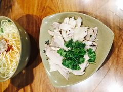 精品肘肉-亮亮面馆(经六路店)