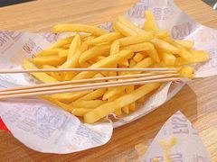 大份炸薯条-豆豆冰室·地道招牌椰子冻(大良店)