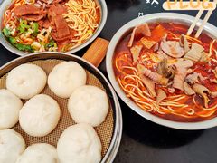 -薛记襄阳香辣牛肉面(平安路店)