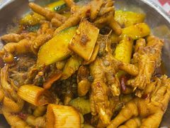 -江城燕子大排档(江汉路步行街店)