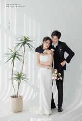 -莫兰迪婚纱摄影