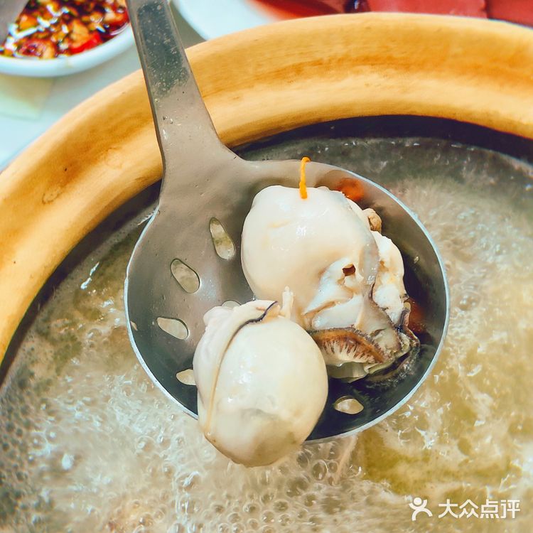 拱北 | 珠海吃蚝新店，下了轻轨就能吃到‼️