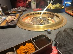-铭牛烧肉·和牛海鲜自助(高新月牙湖店)