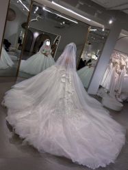 -艾米丽婚纱礼服