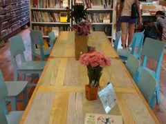-猫的天空之城概念书店(苏州诚品店)