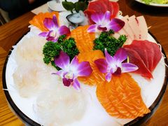 生鱼片-青瓦餐厅·生鱼片·韩园烤肉(西塔店)