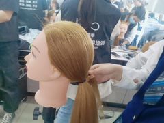 -吉田美学化妆美甲摄影培训(宁波校区)