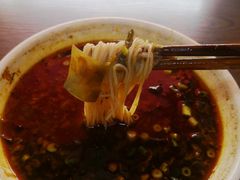 -杨家米粉(千禧公寓店)