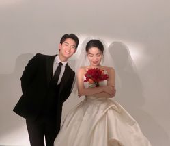 -唯一旅拍·颂当代影像艺术中心(上城店)