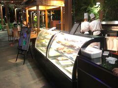 -三亚湾红树林度假酒店美食街
