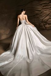 -MANLI BRIDAL婚纱