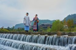 -芭莎视觉婚纱摄影(花溪店)