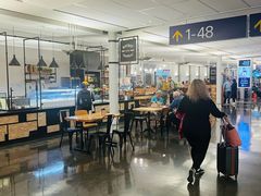 -蒙特利尔皮埃尔·埃利奥特·特鲁多国际机场