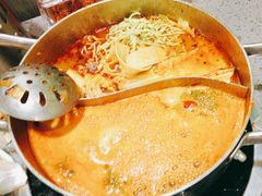 -金滏山烤肉·海鲜·火锅自助餐厅(襄阳万达店)