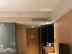 -上海虹桥西郊假日酒店