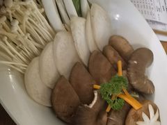 -左庭右院鲜牛肉火锅(浦江欢乐颂店)