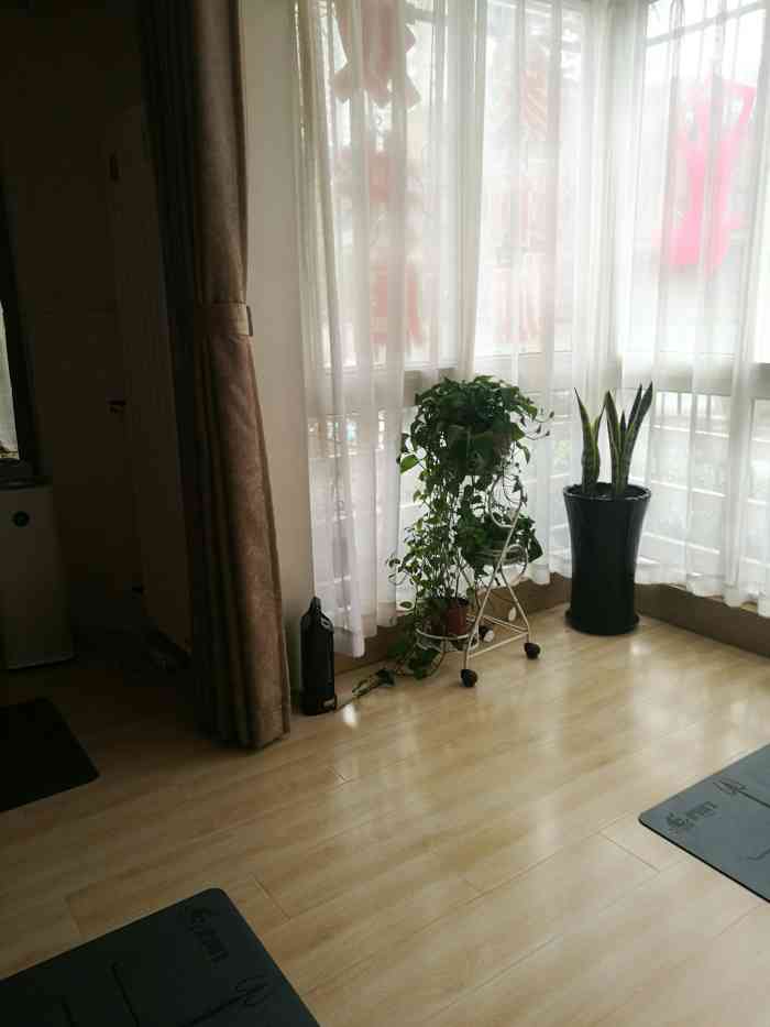 小桔私教瑜伽(国贸店)-"我报的肩颈课,老师教的很认真,虽然我去的.