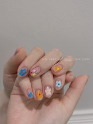 -花岐款式专研健康美甲沙龙