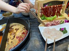 -热火朝天鲜切牛肉火锅(南强街巷店)