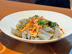 -菌自由丨野生菌火锅特色庭院餐厅(丽江古城店)