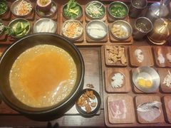-银米·云南传统过桥米线(双廊黑金冠店)