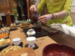 茶艺师沏茶-碧露轩·大益茶体验馆(镇江路店)