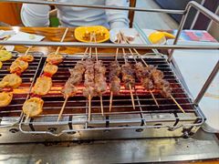 -哈尔滨小酒馆·鲜肉现穿自助烧烤(康新花园店)