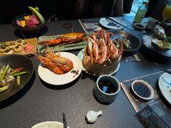 -雍容荟帝王蟹活龙虾展台自助(IFS黑金店)