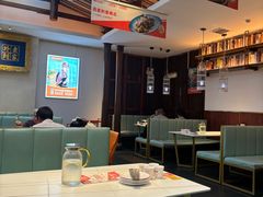 -阿瓦山寨·湘菜现炒·剁椒鱼头王(咸阳总店)
