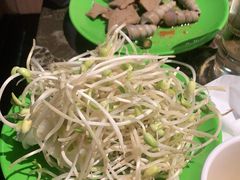 -新艺自助美食城(中山路店)