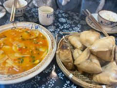 -黄桷树曹家私房菜(江与城店)
