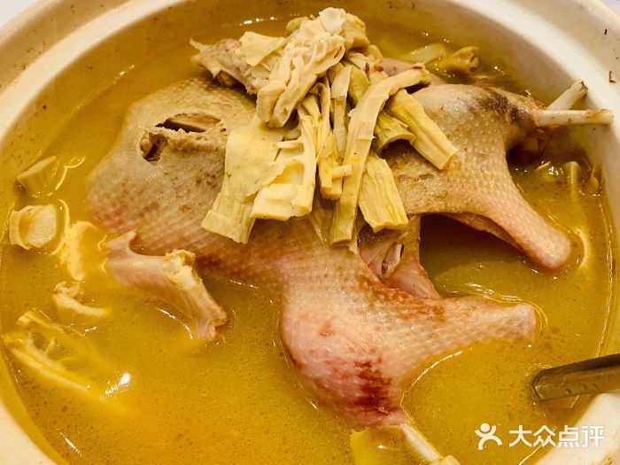 张生记(双菱店)招牌笋干老鸭煲图片