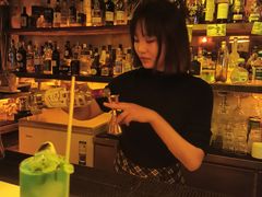 -城墙外BAR