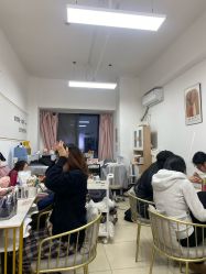 -尤米一站式美甲美睫