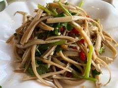 -鑫巴蜀小镇 · 水煮鱼专研店(玉桥店)