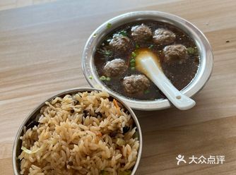 本地打工人光顾N次的午饭小店️一顿午餐还没一杯奶茶贵