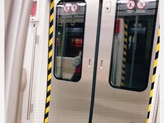 -白石桥南(地铁站)