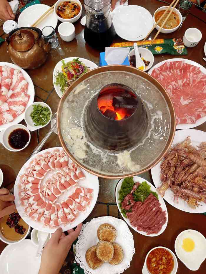 东来顺饭庄-"东来顺火锅是北京老字号的清水炭火铜锅涮,.