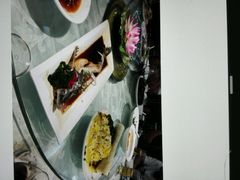 -府苑美食(政七街店)