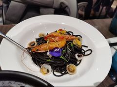 -港丽餐厅(来福士店)