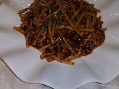 鱼香肉丝-老半斋(福州路店)